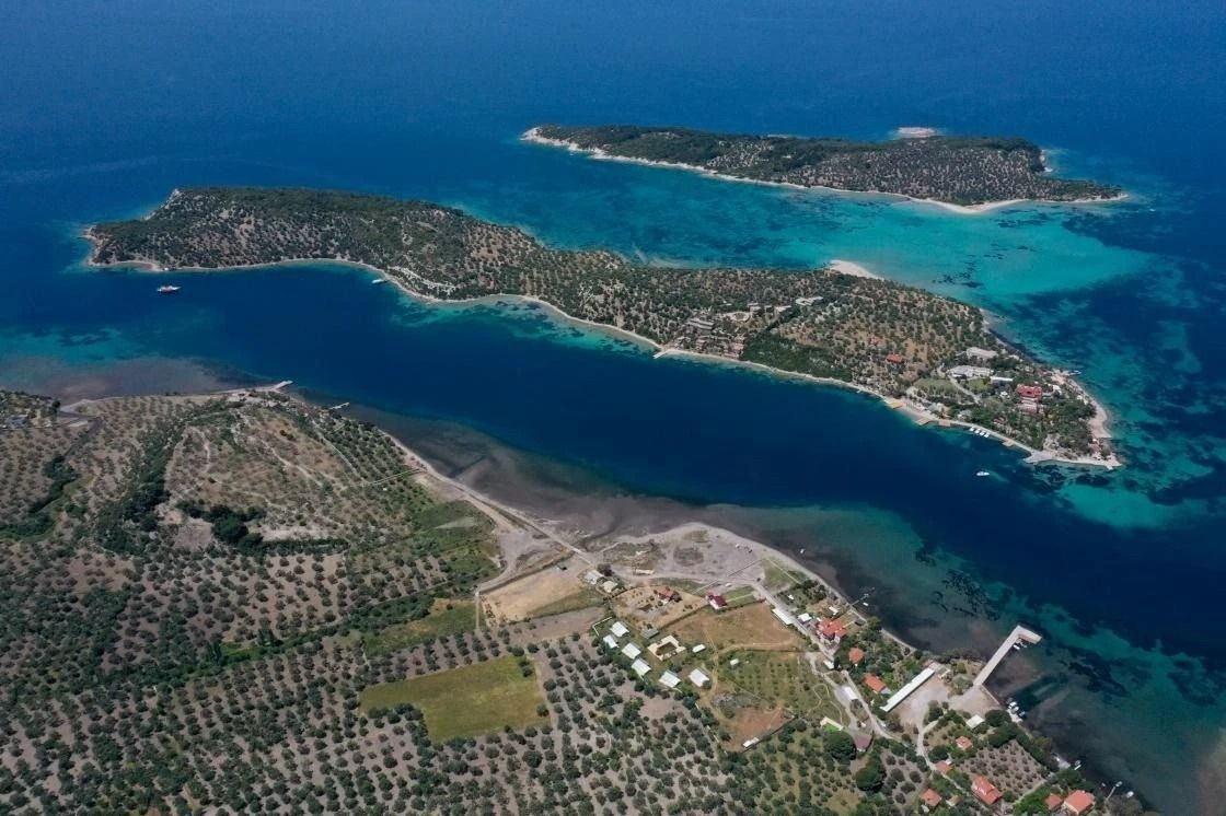 İzmir'in Maldivleri icradan satılık: Akıbeti ne olacak? - Resim: 4