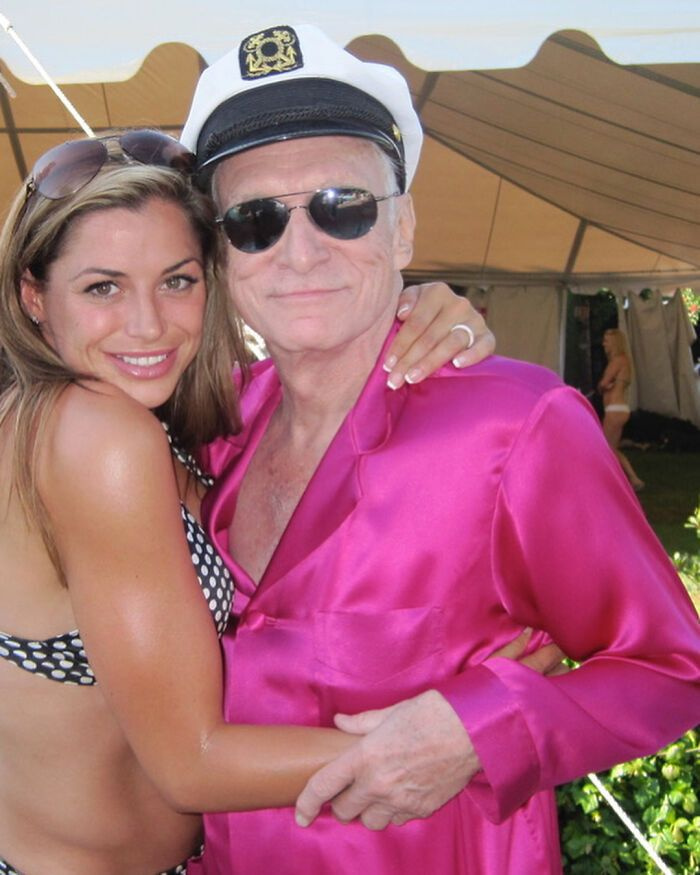 Playboy güzeli çadıra düştü - Resim: 2