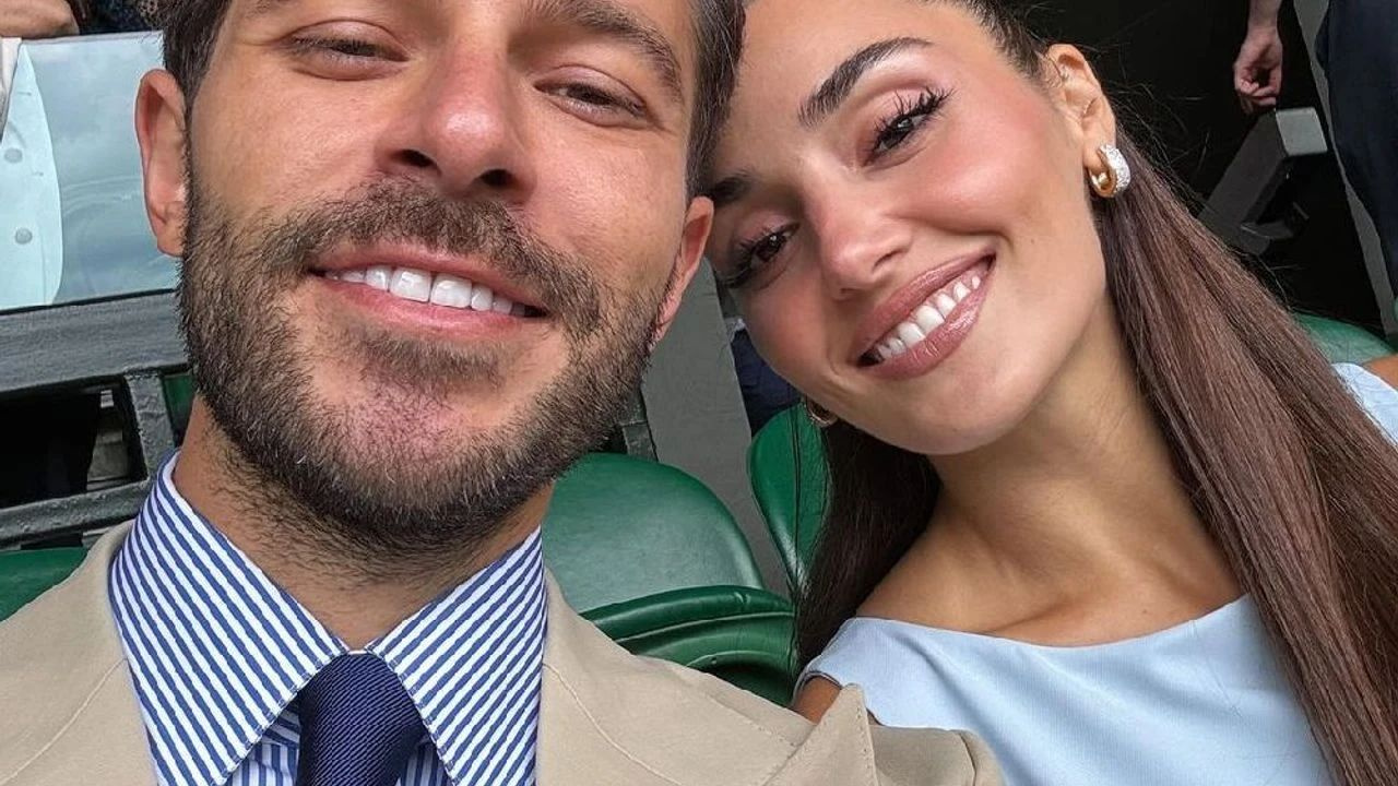 Hande Erçel ile Hakan Sabancı'dan 6,5 milyonluk poz! - Resim: 1