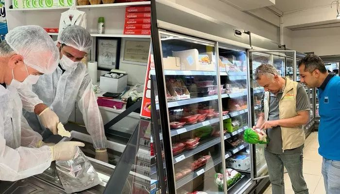 Gıda sahteciliği deşifre edildi! Sucukta bakın ne çıktı - Resim: 1