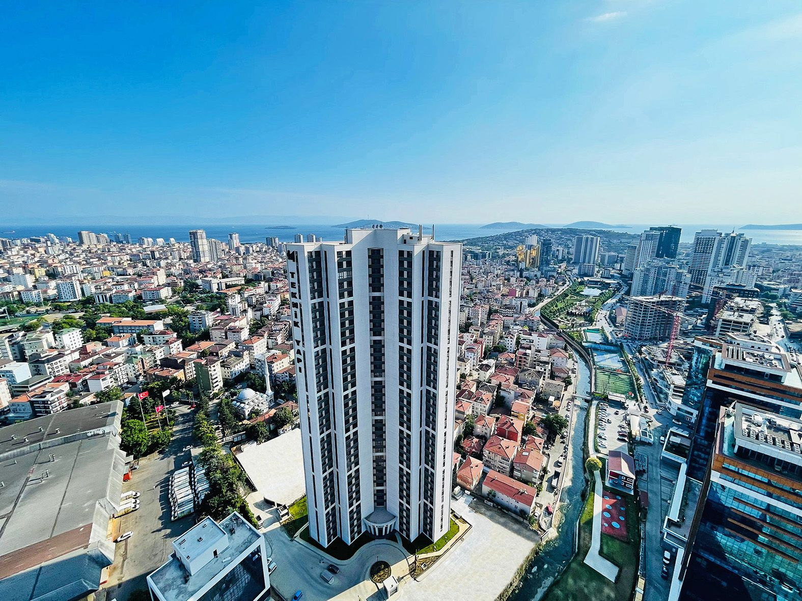 Deluxia Park Residence’ta teslimatlar başladı - Resim: 1