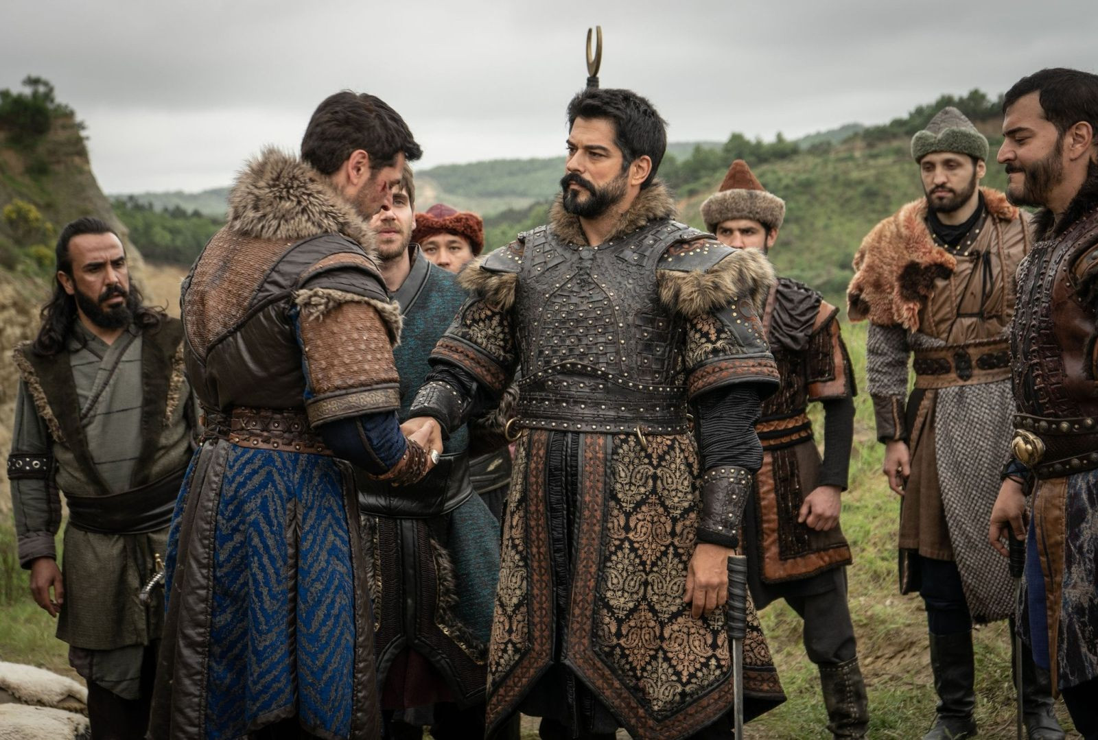 Kuruluş Osman'da kriz! Burak Özçivit dönemi bitti - Resim: 4